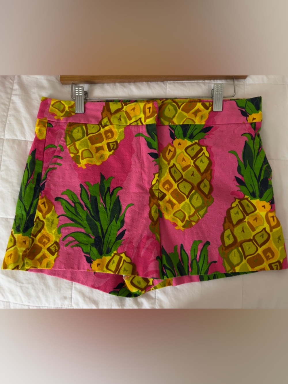 Trina Turk Pink Pineapple Print Women’s Shorts